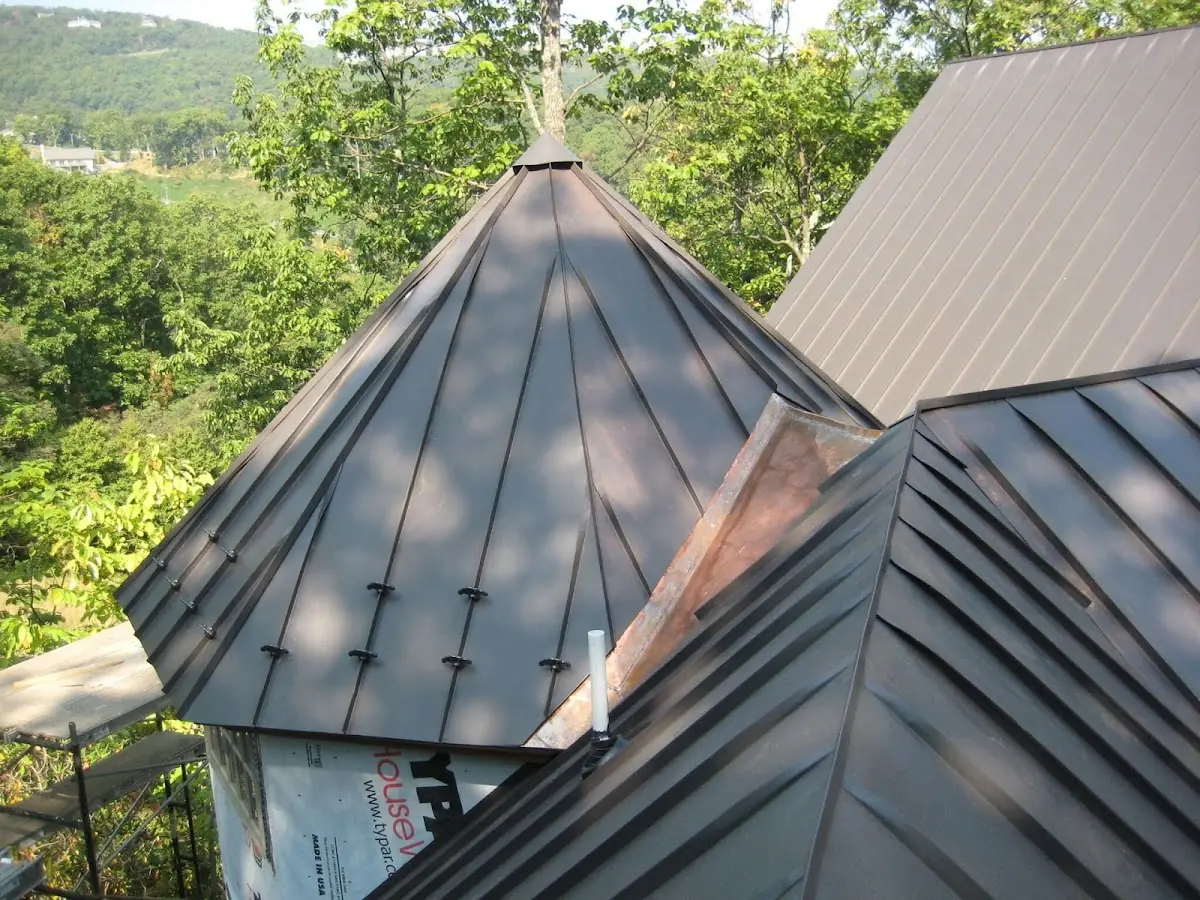 Professional Shingle Replacement & Repair by Craftsman Roofing in Larchmont